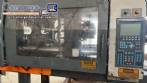 M�quina de moldeo por inyecci�n de pl�stico SEMERARO de 220 toneladas