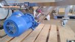 Sistema de llenado de polvo con transportador de silo de tornillo y llenador de tornillo