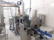 L�nea para llenado de salmuera, inserci�n manual de producto y taponado autom�tico