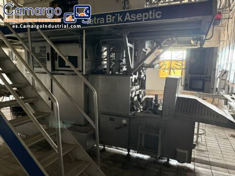 M�quina llenadora as�ptica Tetra Pak TBA 8 para envases de cart�n Tetra Brik.