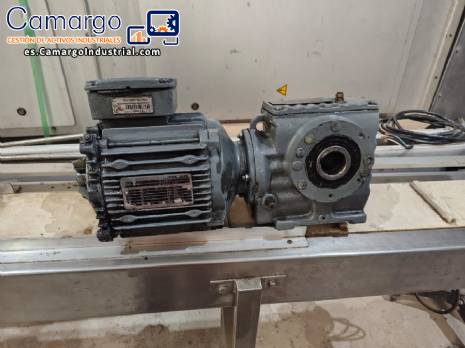 Motorreductor SEW Eurodrive con motor trif�sico de 1,5 kW