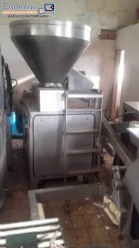 Llenadora de acero inoxidable para la elaboraci�n de embutidos