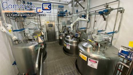 Planta de fabricaci�n de jarabe de bebidas a escala multinacional con equipos importados de alto est�ndar y una l�nea de producci�n de acero inoxidable 316