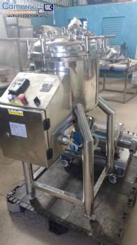 Reactor a presi�n para la fabricaci�n de hormonas Pharmainox